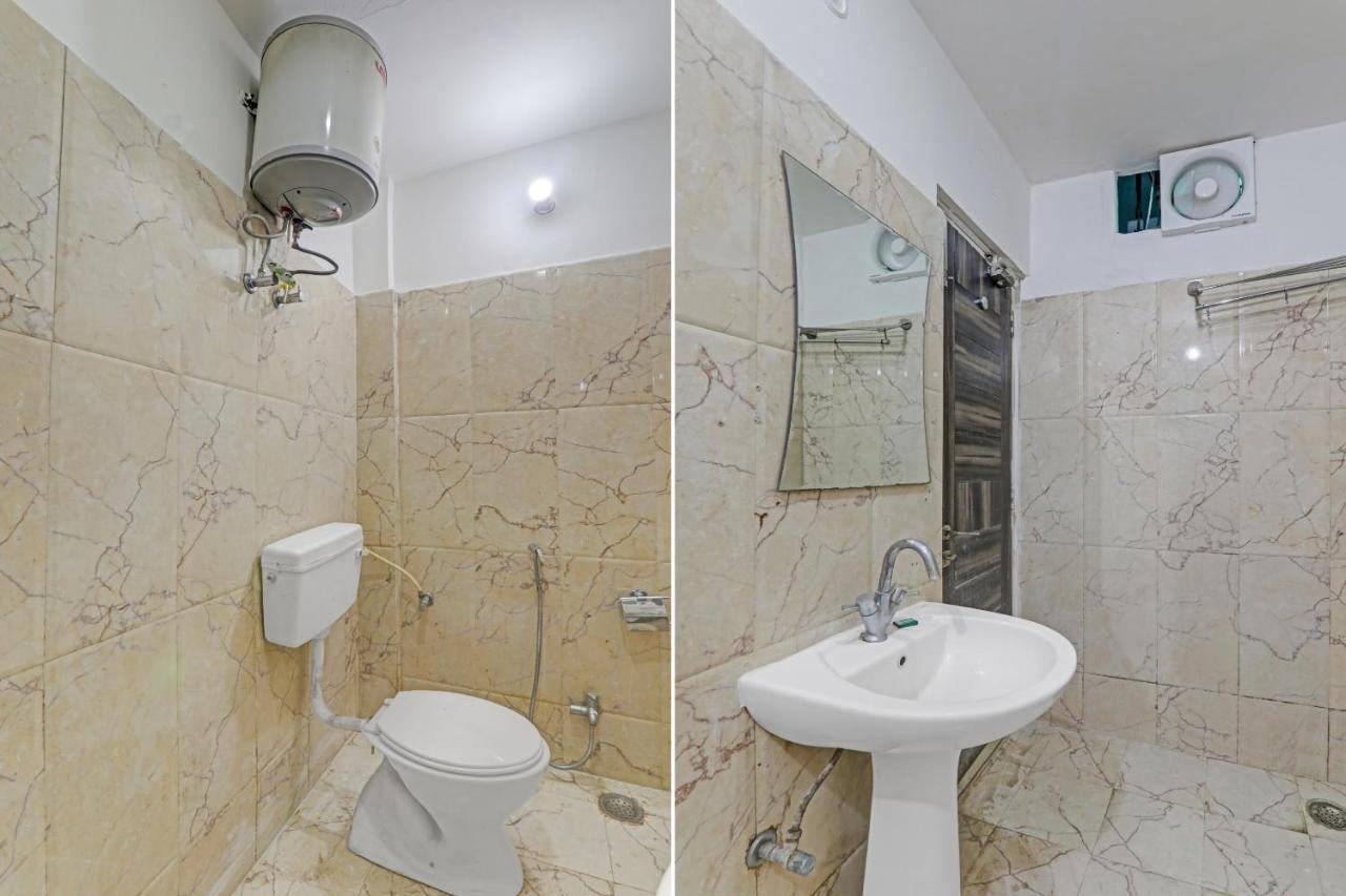 Hotel Oyo Flagship 81064 Chaudhary In Gorakhpur Esterno foto